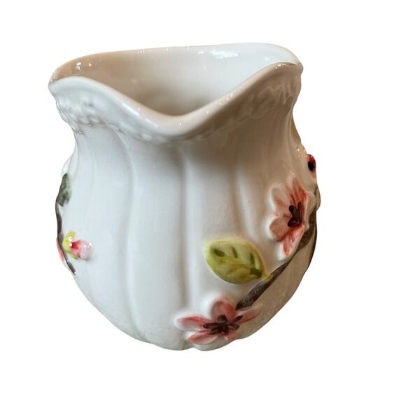 Botanical Collection by Corner Ruby 3D Floral Hummingbird Ceramic Creamer NEW - Picture 12 of 13